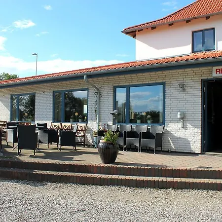 Hotel apartamentowy Medio