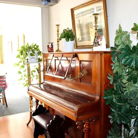 Hotel apartamentowy Medio