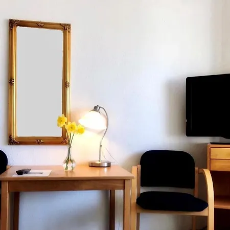 Medio Aparthotel